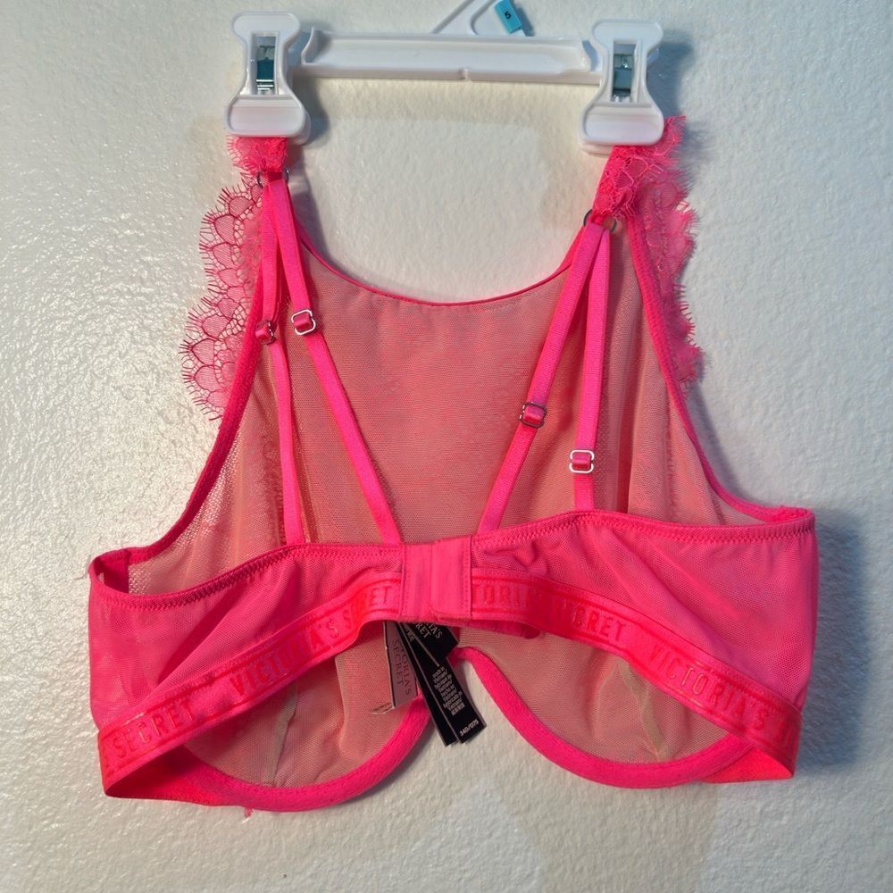 VICTORIA’S SECRET - Picture 5 of 5